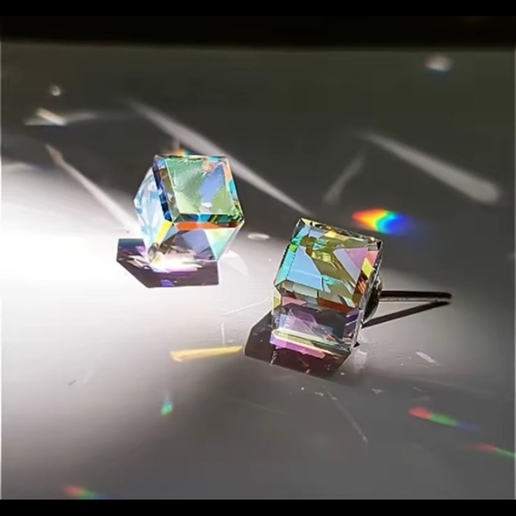 Gorgeous AB swarovski  crystal earrings #307 - Picture 6 of 13